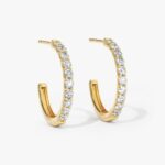Tiny Huggies (0.30 Ct Tw)