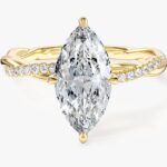 Marquise Burgulu Lab Grown Elmas Nisan Yuzuk With Pave Set Side Stones (2.00 Ct)