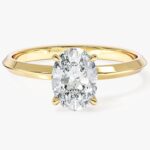 Knife Edge Oval Moissanit Nisan Yuzuk (1.50 Ct)