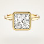 Bezel Princess Moissanit Nisan Yuzuk (3.00 Ct)