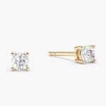 Cushion Cut Tektas Kupeler (0.25 Ct Tw)